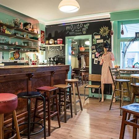 Vakantiewoning In Mol Centrum Met Eigen Bar "Casacuriosa" Exteriér fotografie