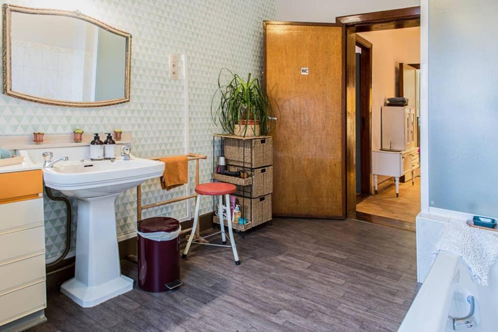 Vakantiewoning In Mol Centrum Met Eigen Bar "Casacuriosa" Exteriér fotografie